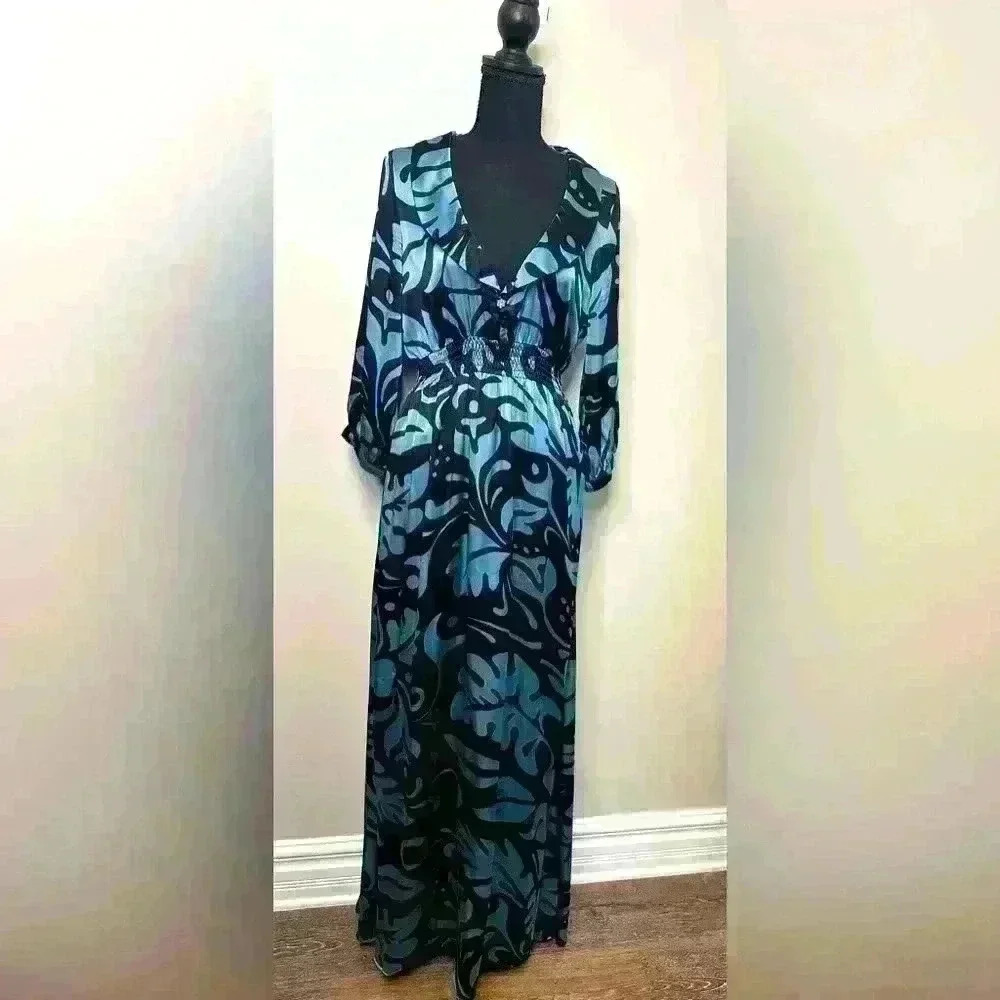 Vintage Indah 💯 Silk handmade in Bali dress with gold and rhinestone buttons
